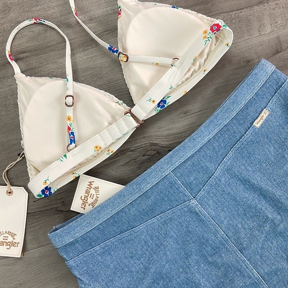 ☀️BILLABONG☀️ MEADOWLANDS CECI TRI DOWN WITH DENIM HIGH BIKINI SET - Picture 14 of 17